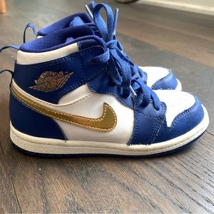 Toddler Jordan 1 size 10